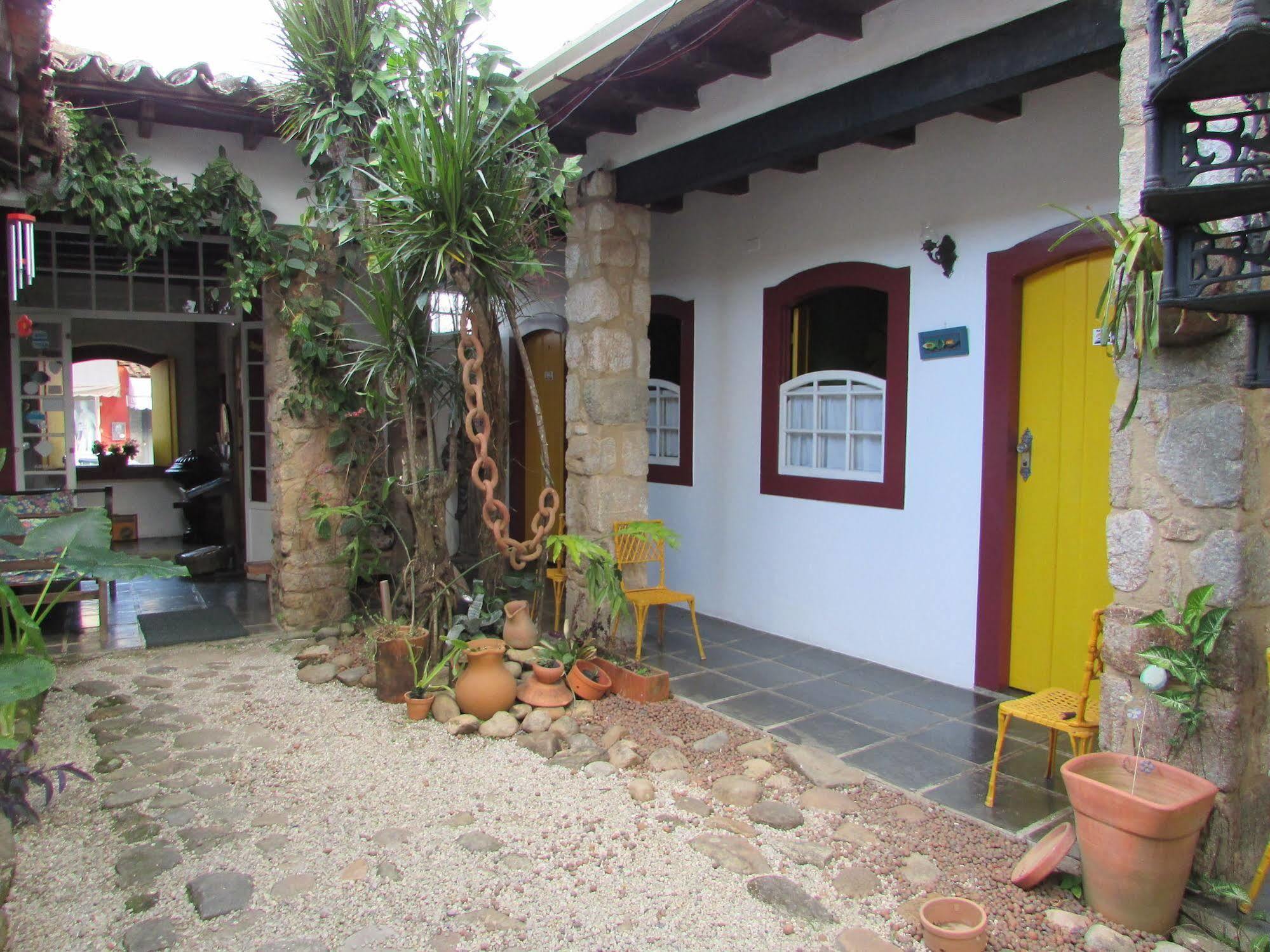 Pousada Solar Do Algarve Em Paraty Ha 5 Minutos Do Centro Historico Exterior foto