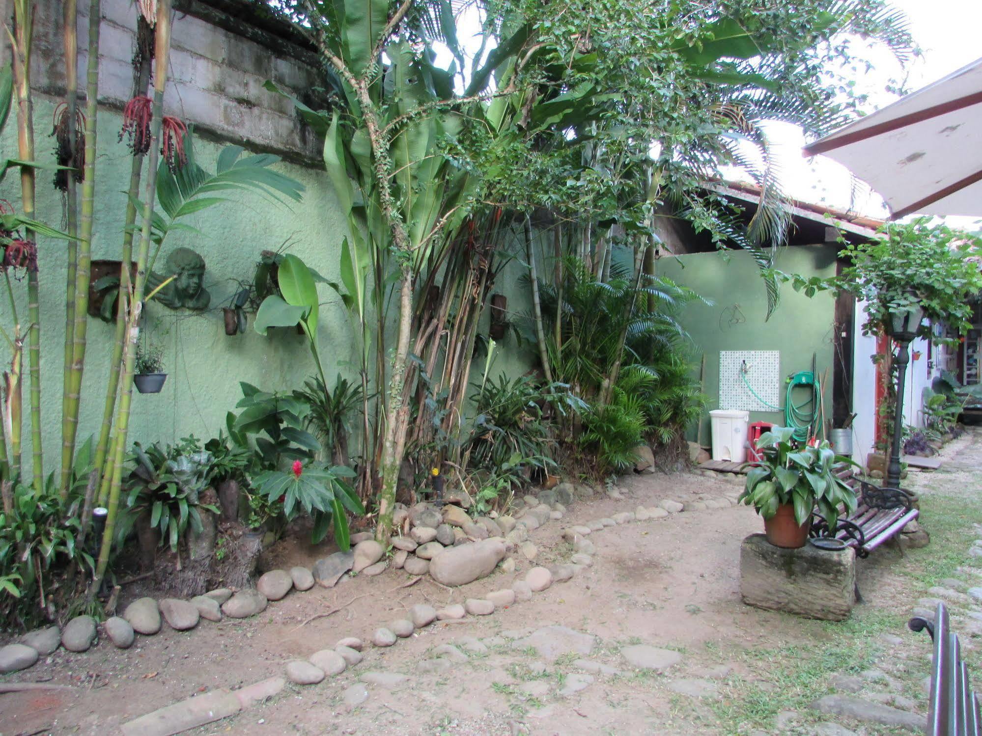 Hotel Pousada Solar Do Algarve Em Paraty Ha 5 Minutos Do Centro Historico Exterior foto